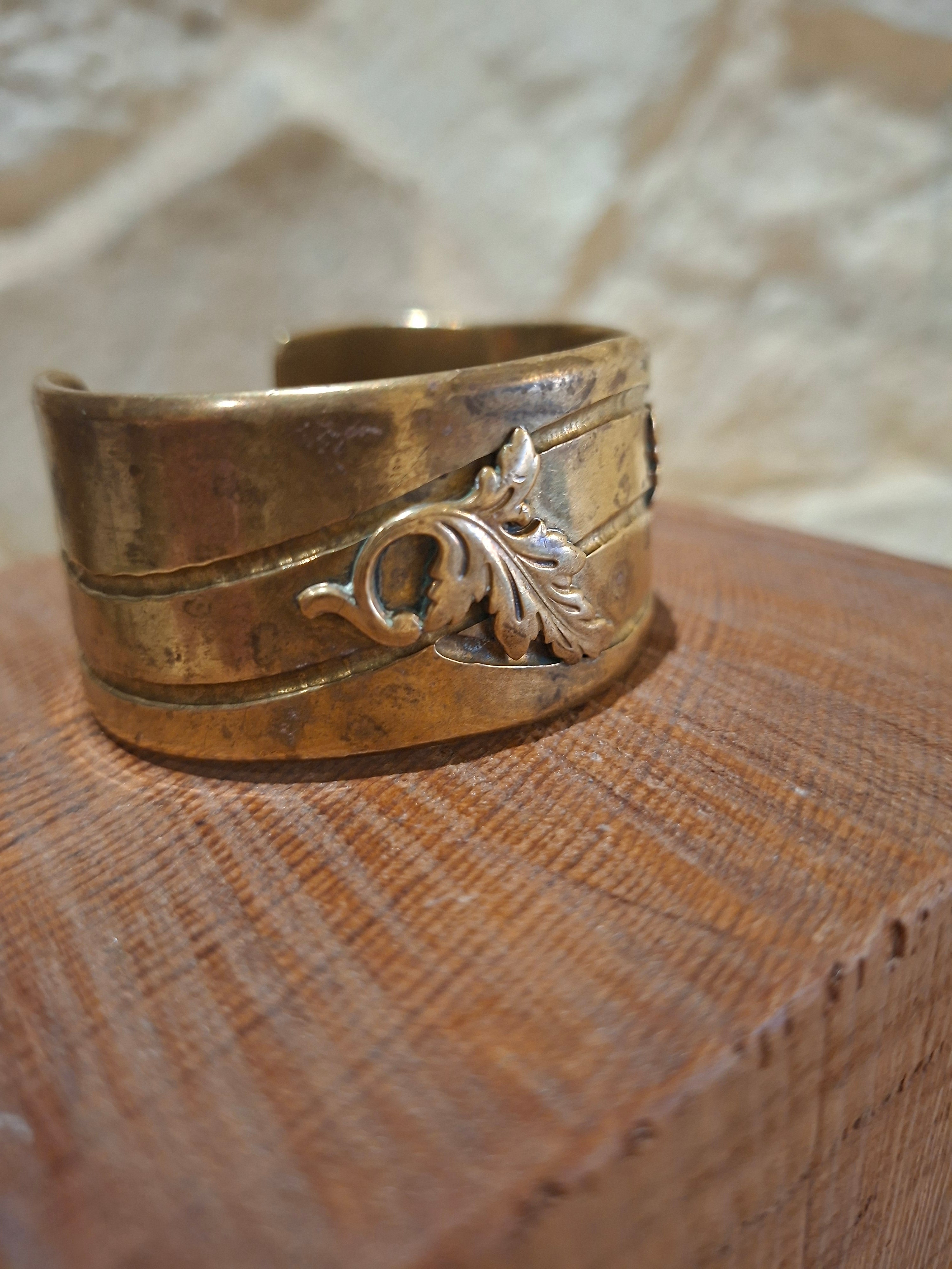 Bracelet Ancien ''Métal sculpté''