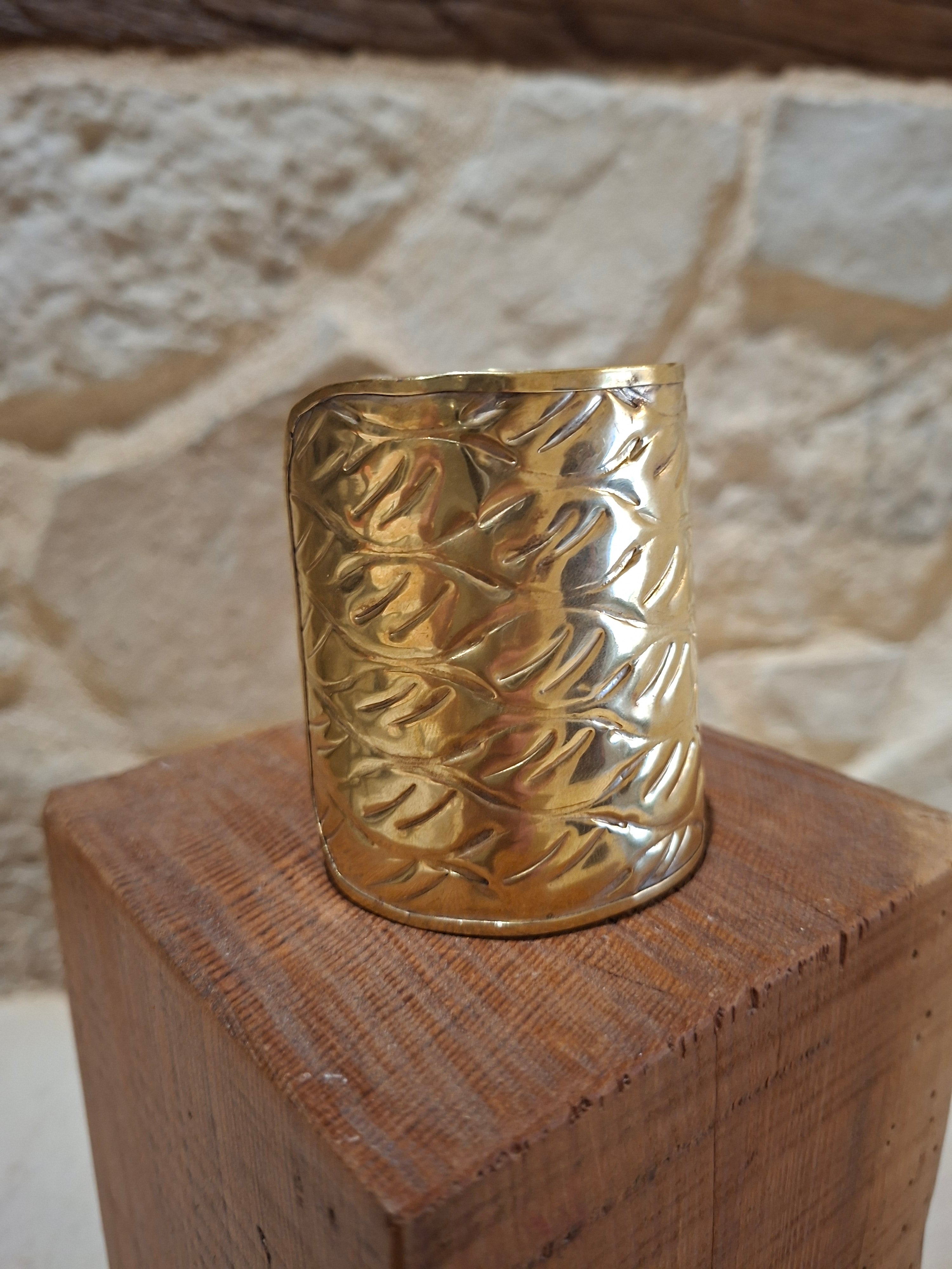 Bracelet Vintage ''Laiton martelé''