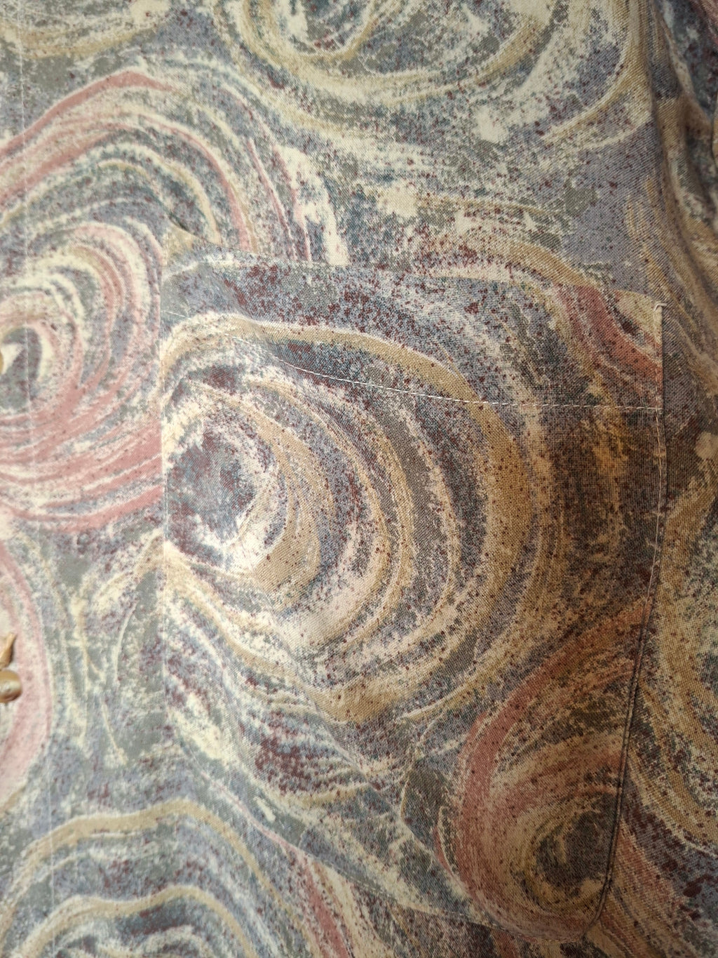 Chemise Vintage Made in France ''motifs abstraits''