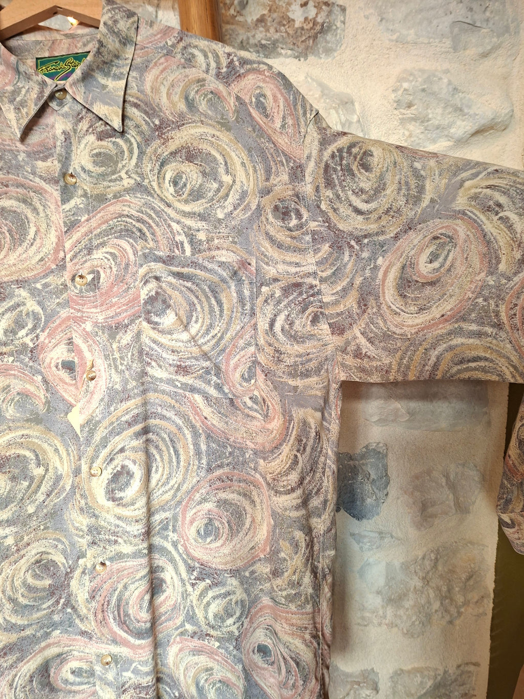 Chemise Vintage Made in France ''motifs abstraits''