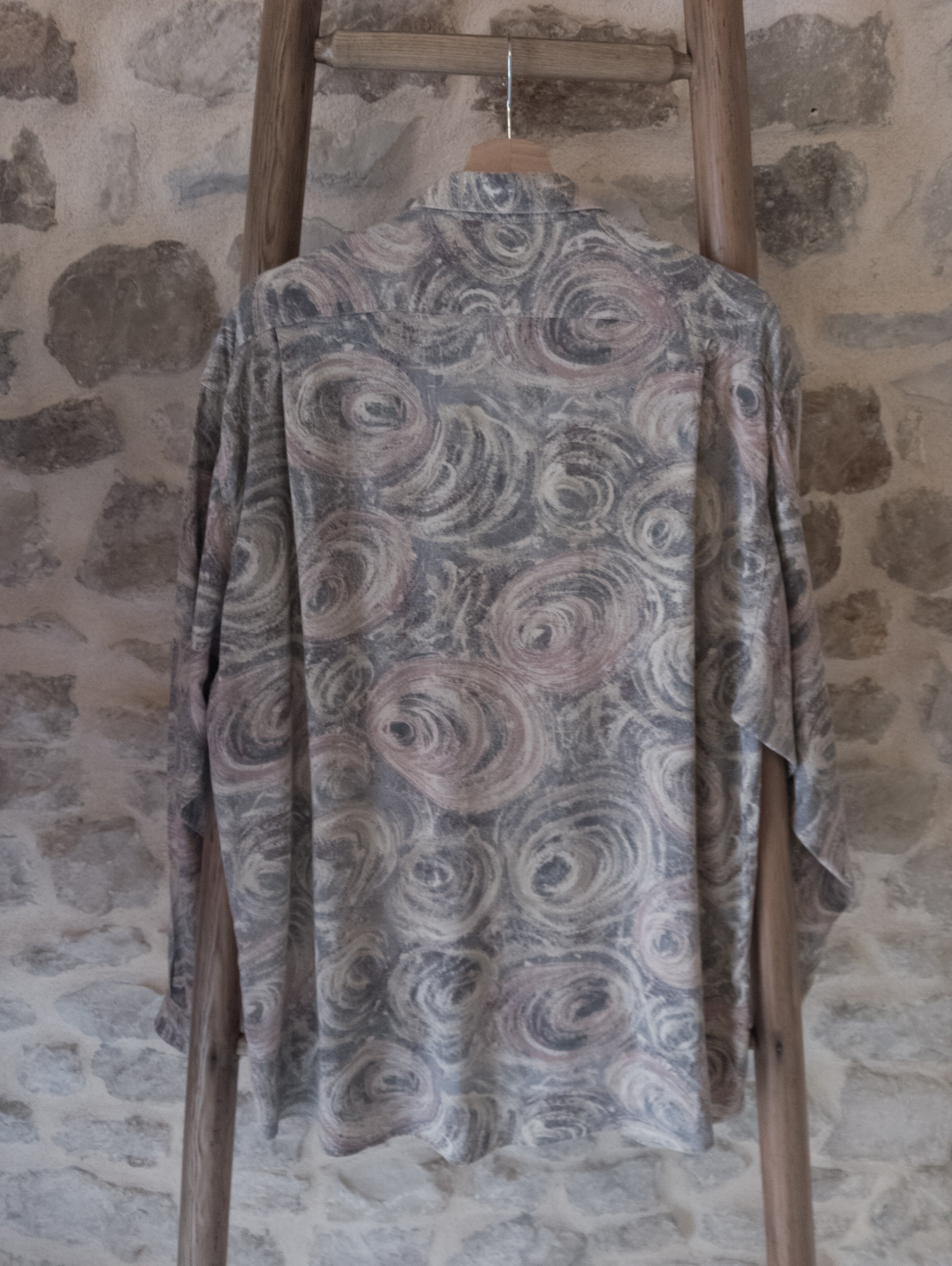 Chemise vintage Made in France ''motifs abstraits''