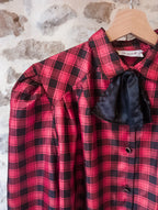 Chemisier ''preppy'' noir et rouge