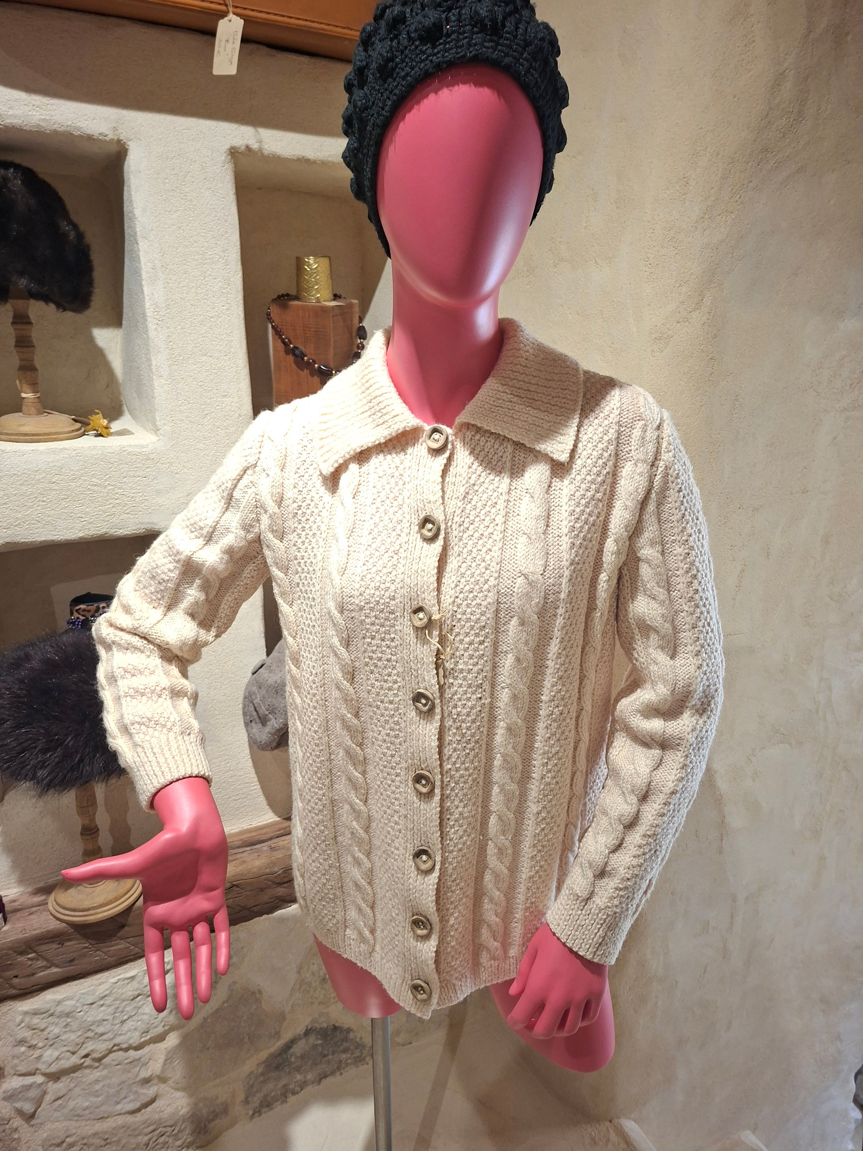 Gilet Vintage ''fait main'' crème