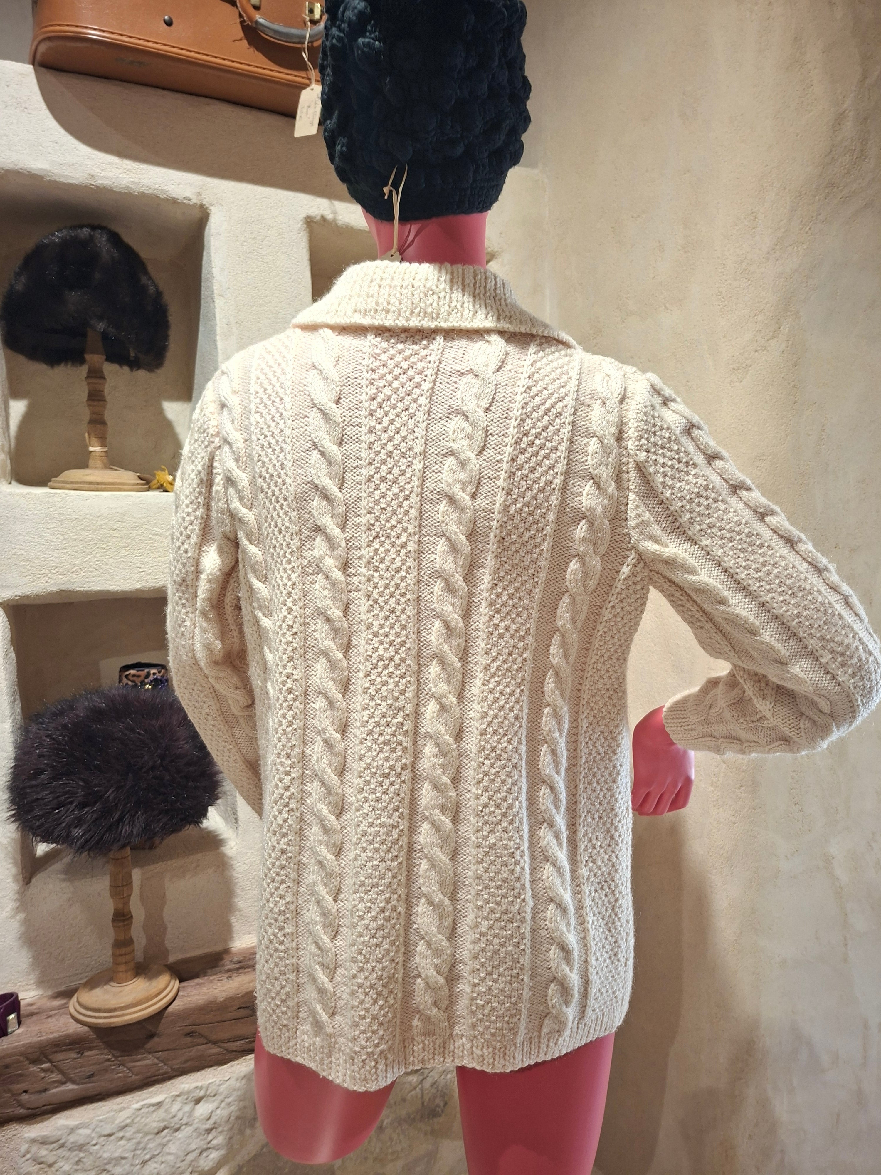 Gilet Vintage ''fait main'' crème