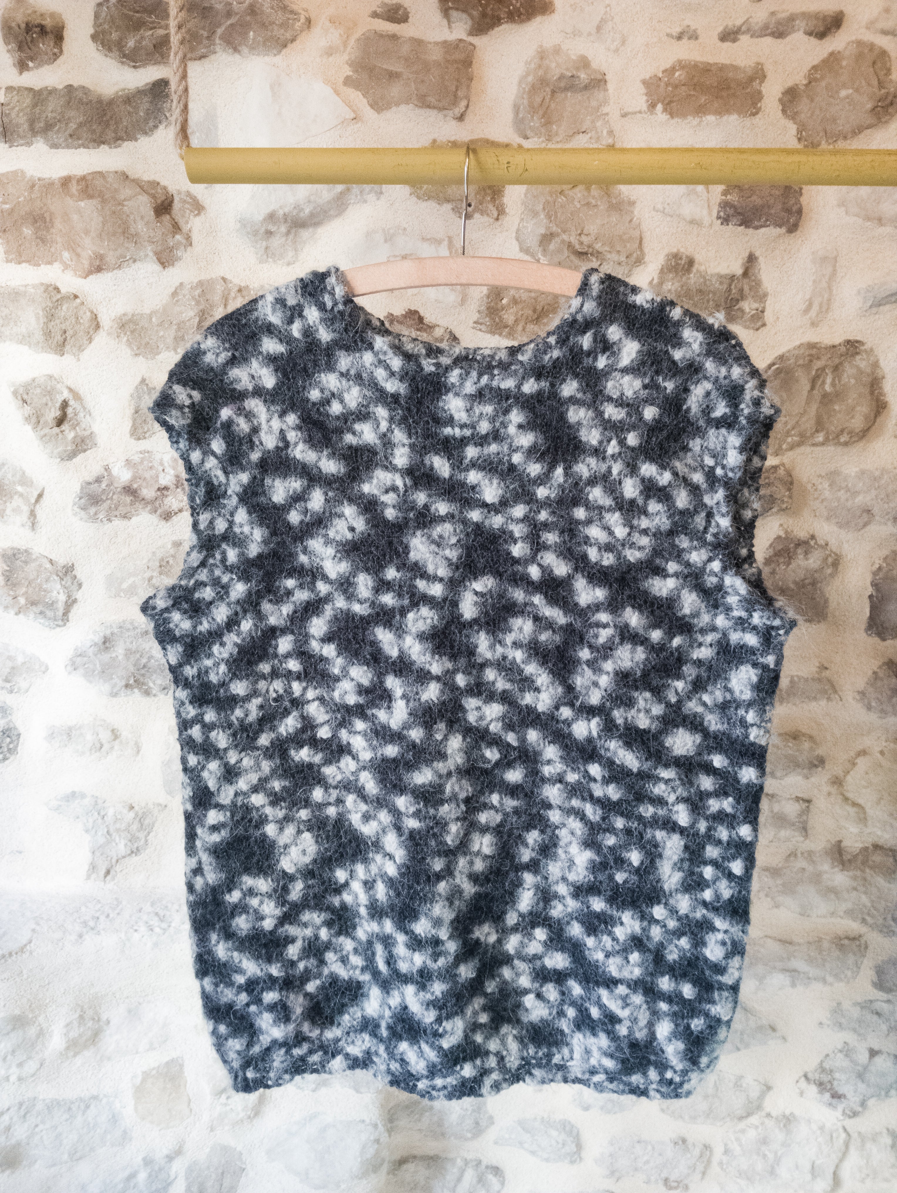 Pull débardeur ''enneigé'' fait main