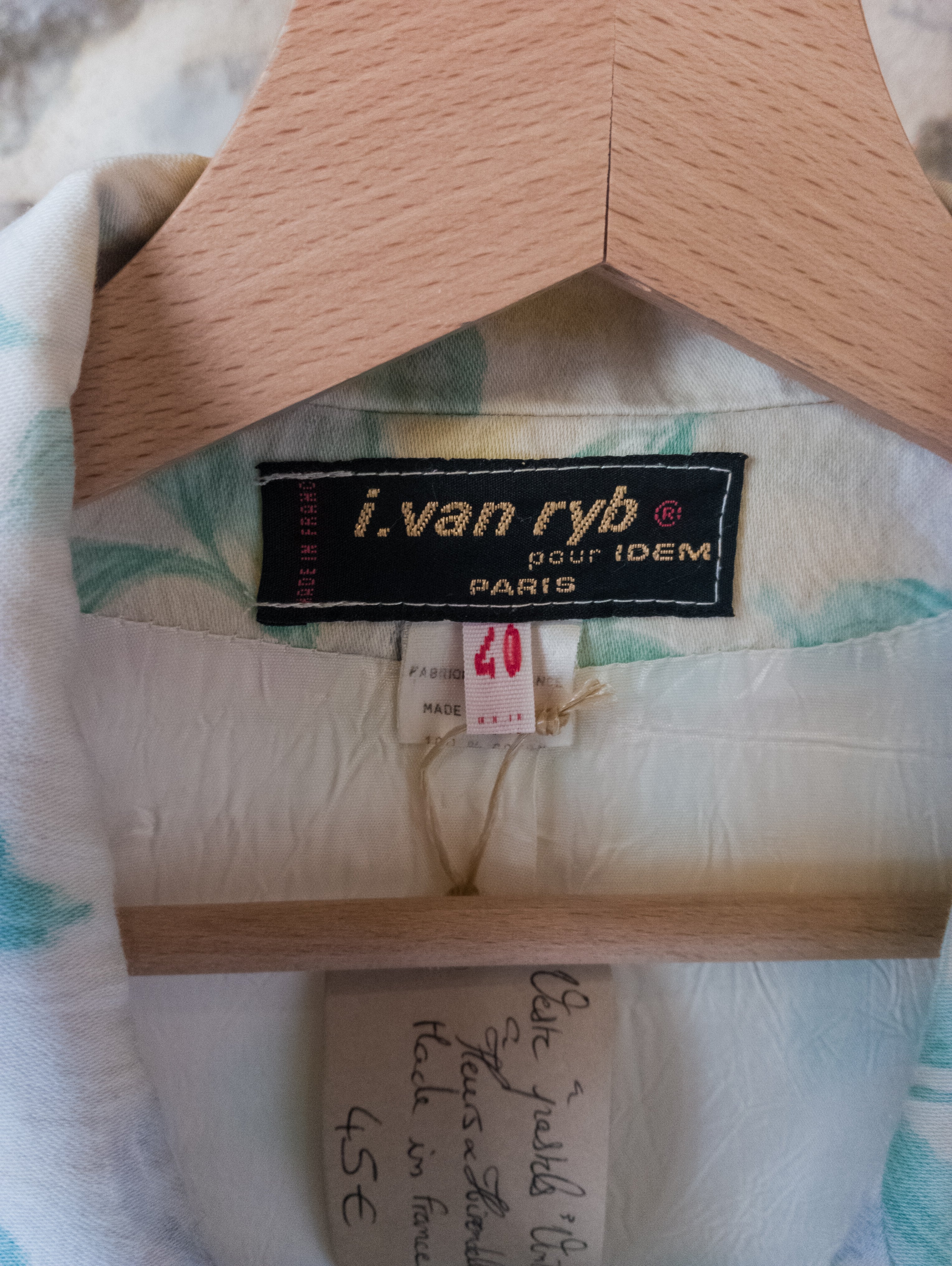 Veste pastel Vintage ''Fleurs et Hirondelles''