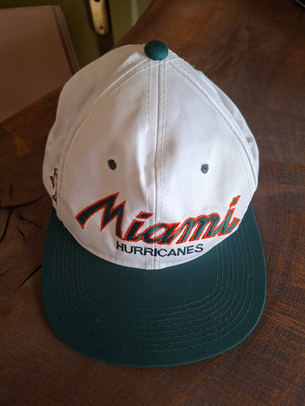 Casquette vintage Miami Hurricanes – Sports Specialties (années 90)
